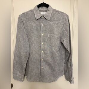 Uniqlo Men's Light Gray Casual Button-Down Shirt